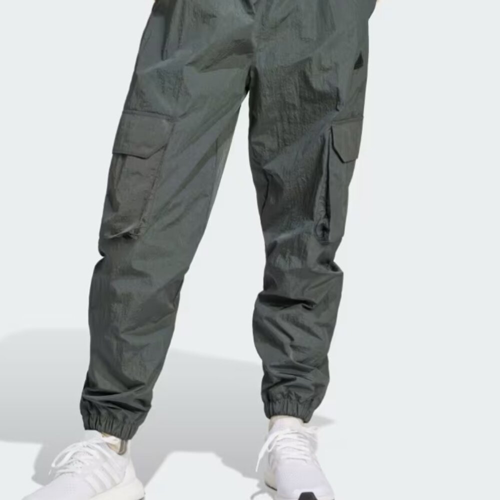 NWT Adidas City Escape Cargo Pants Size Small